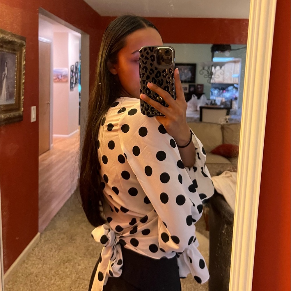 AND wrap top - Picture 2 of 3